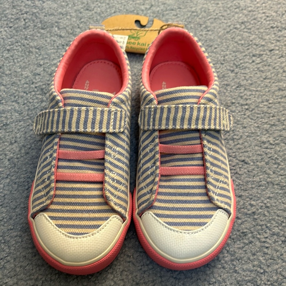 NWT See Kai Run Toddler Size 11